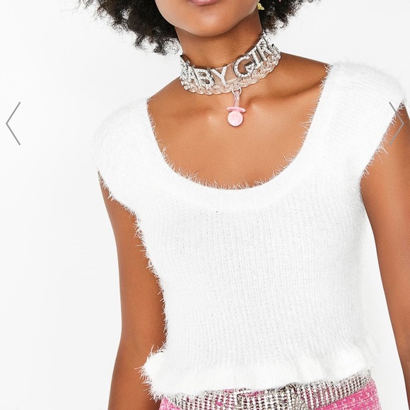 White fuzzy top - Picture 3 of 5